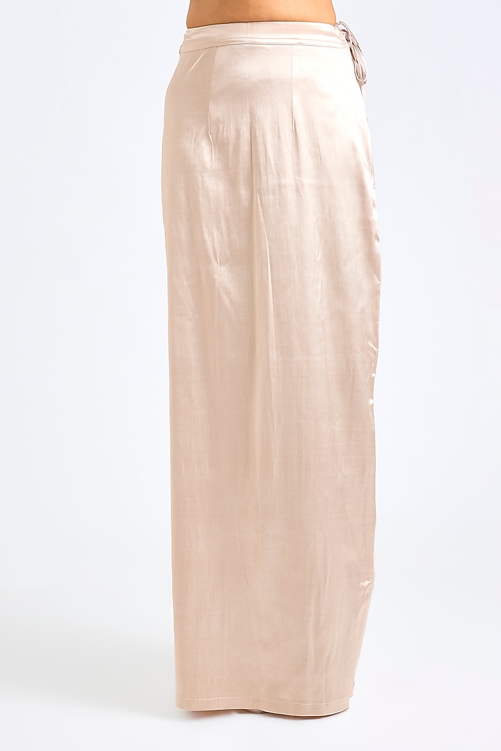 Nude Net Reception Saree Set by Seema Gujral at Pernia's Pop Up Shop