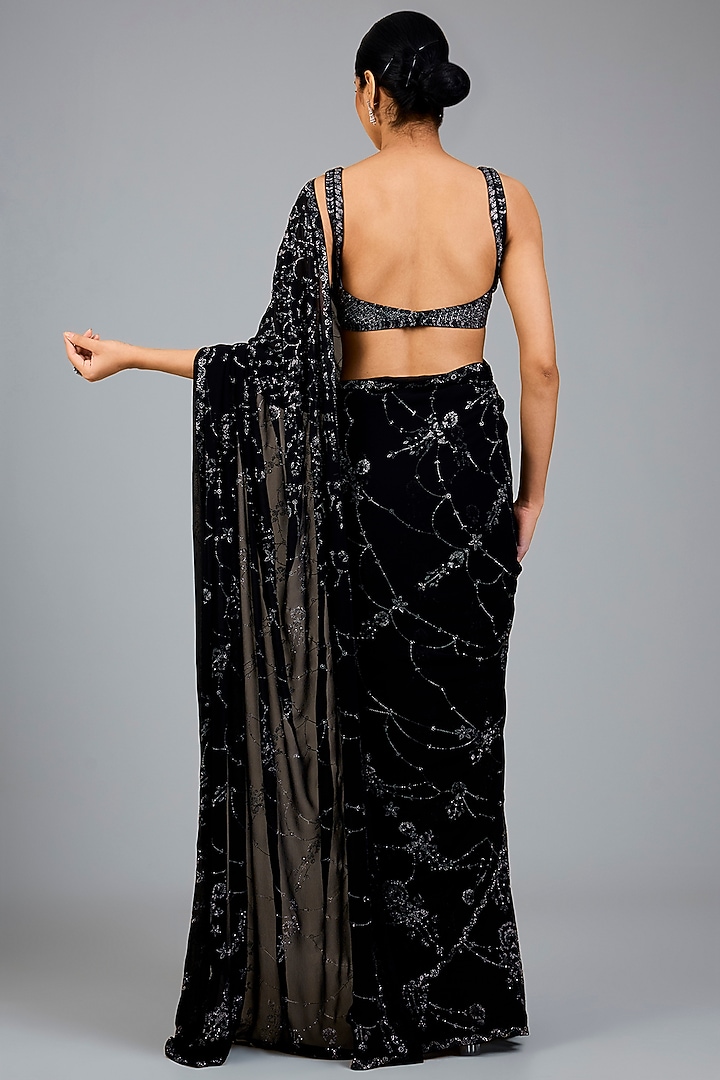 Black Net Embroidered Reception Saree Set by Seema Gujral at Pernia's Pop Up Shop