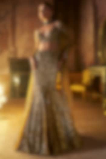 Antique Gold Net Sequins Embroidered Bridal Lehenga Set by Seema Gujral at Pernia's Pop Up Shop