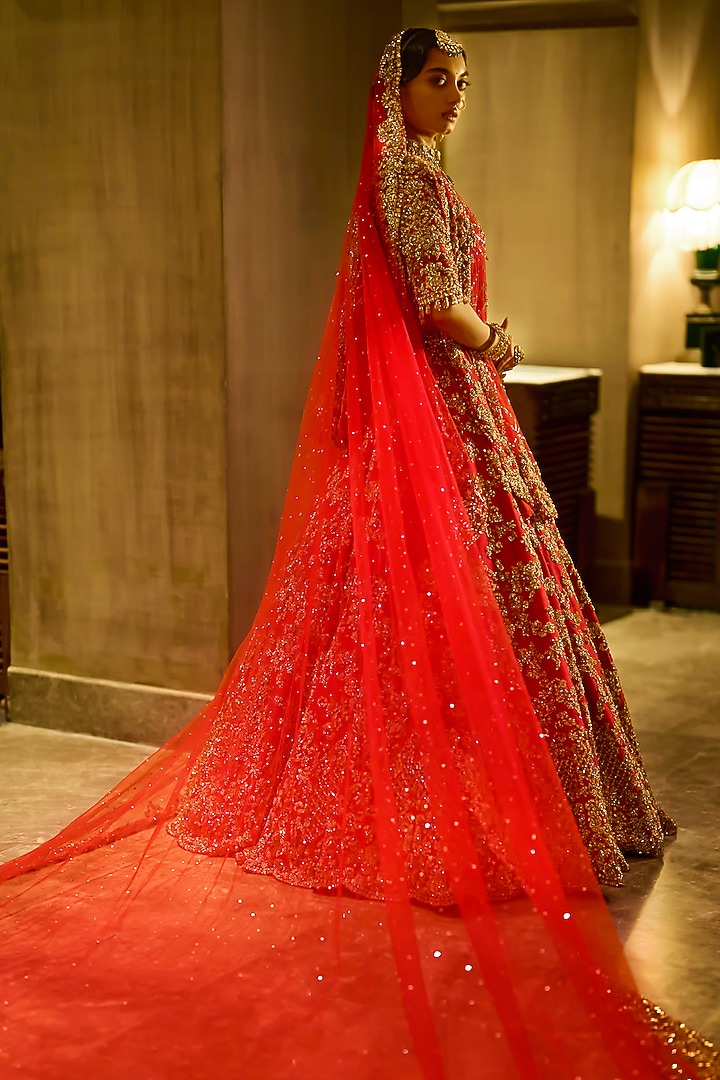 Red Raw Silk Zardosi Embroidered Bridal Lehenga Set by Seema Gujral at Pernia's Pop Up Shop