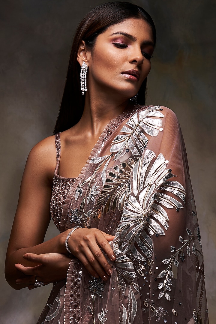 Grey Metallic Applique Reception Saree set by Seema Gujral at Pernia's Pop Up Shop