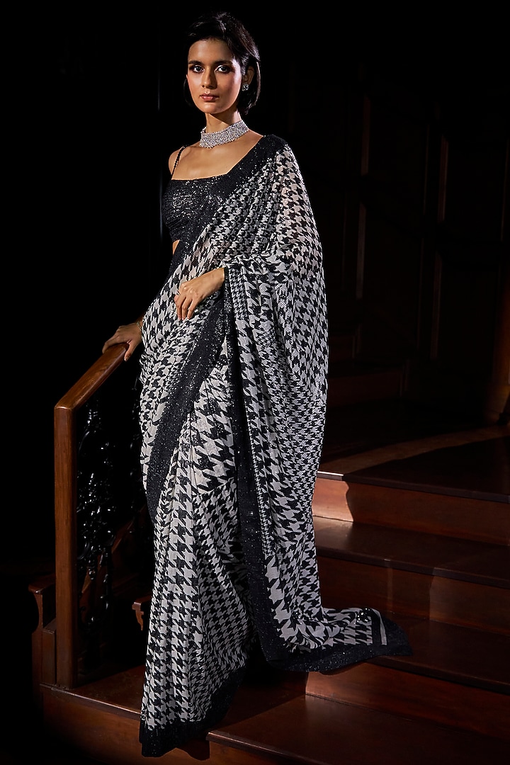 Black & White Georgette Houndstooth Embroidered Reception Saree Set by Seema Gujral at Pernia's Pop Up Shop