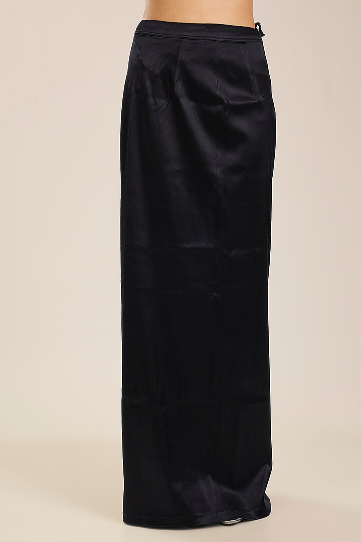Black Georgette Embroidered Reception Saree Set by Seema Gujral at Pernia's Pop Up Shop