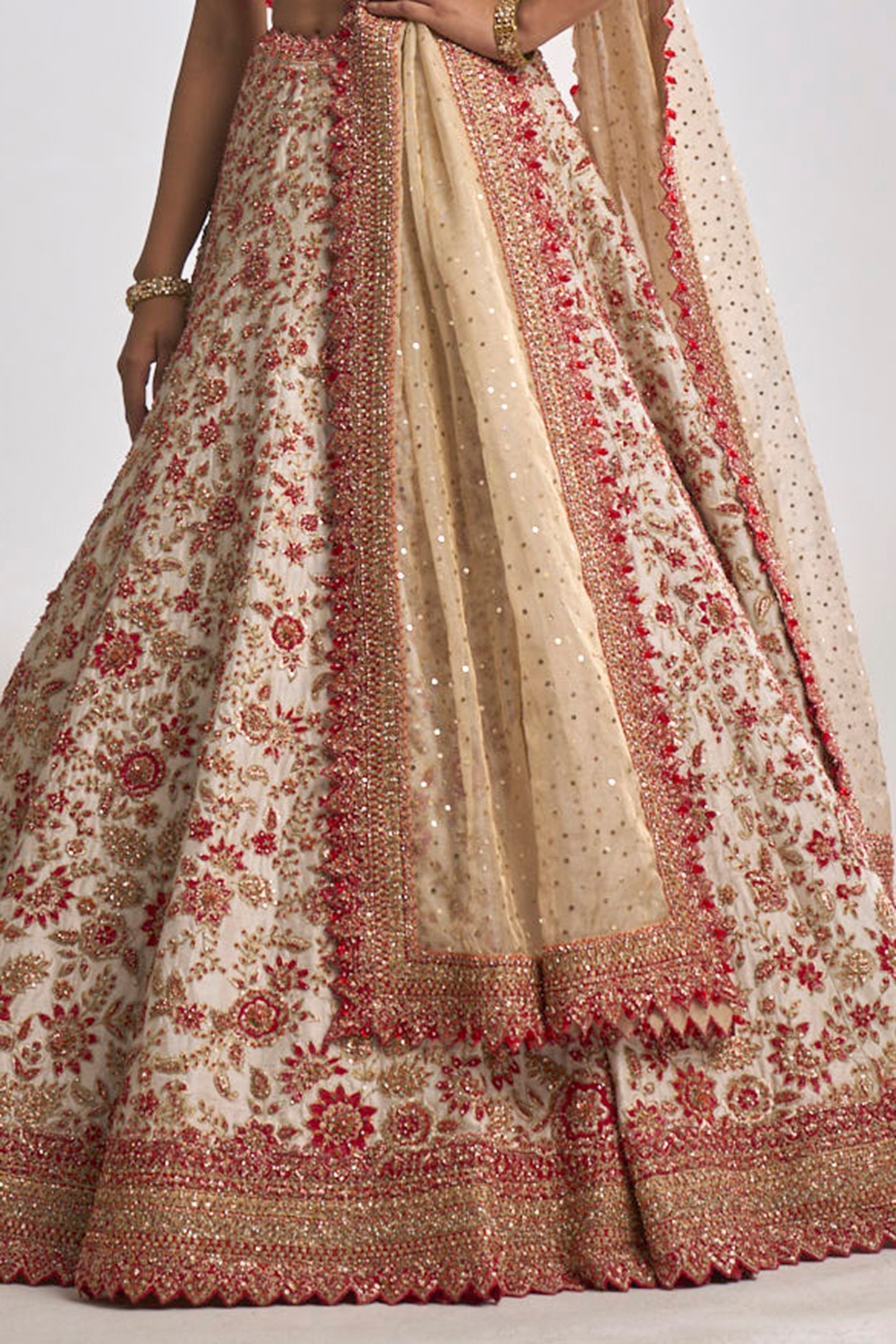 Off White Anarkali With Maroon Dupatta | Lashkaraa