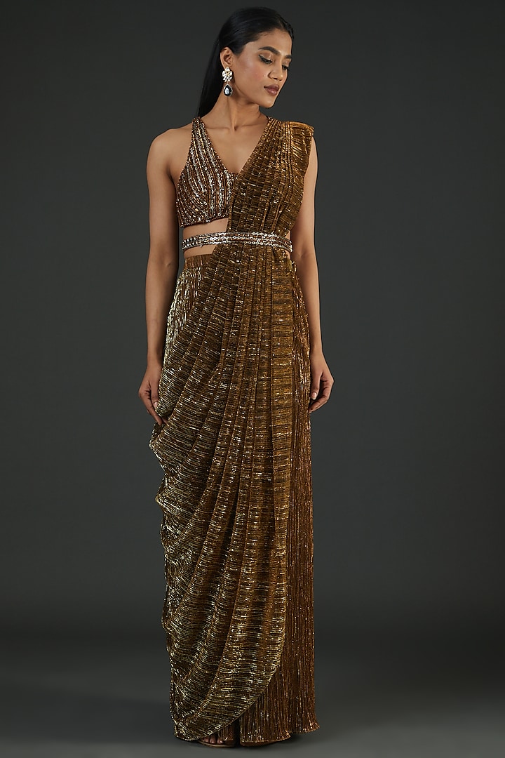 Gold Wrinkled Lurex Pre-Stitched Reception Saree Set by Seema Gujral at Pernia's Pop Up Shop