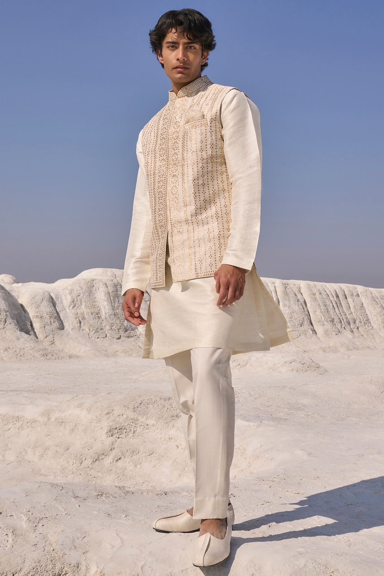 Explore Six Elegant Ways to Style Kurta Pajama with a Jacket | by Exotic  India | Medium