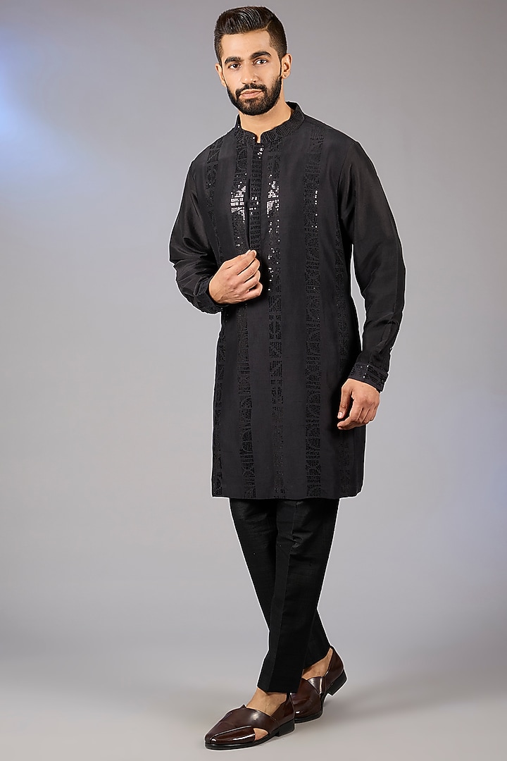 Deep Purple Raw Silk Embroidered Groom Indowestern Set by Seema Gujral Men at Pernia's Pop Up Shop