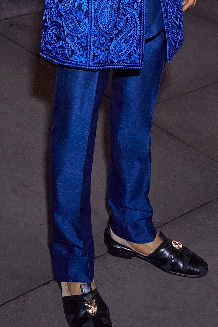 Blue Silk Thread Embroidered Groom Sherwani Set by Seema Gujral Men at Pernia's Pop Up Shop