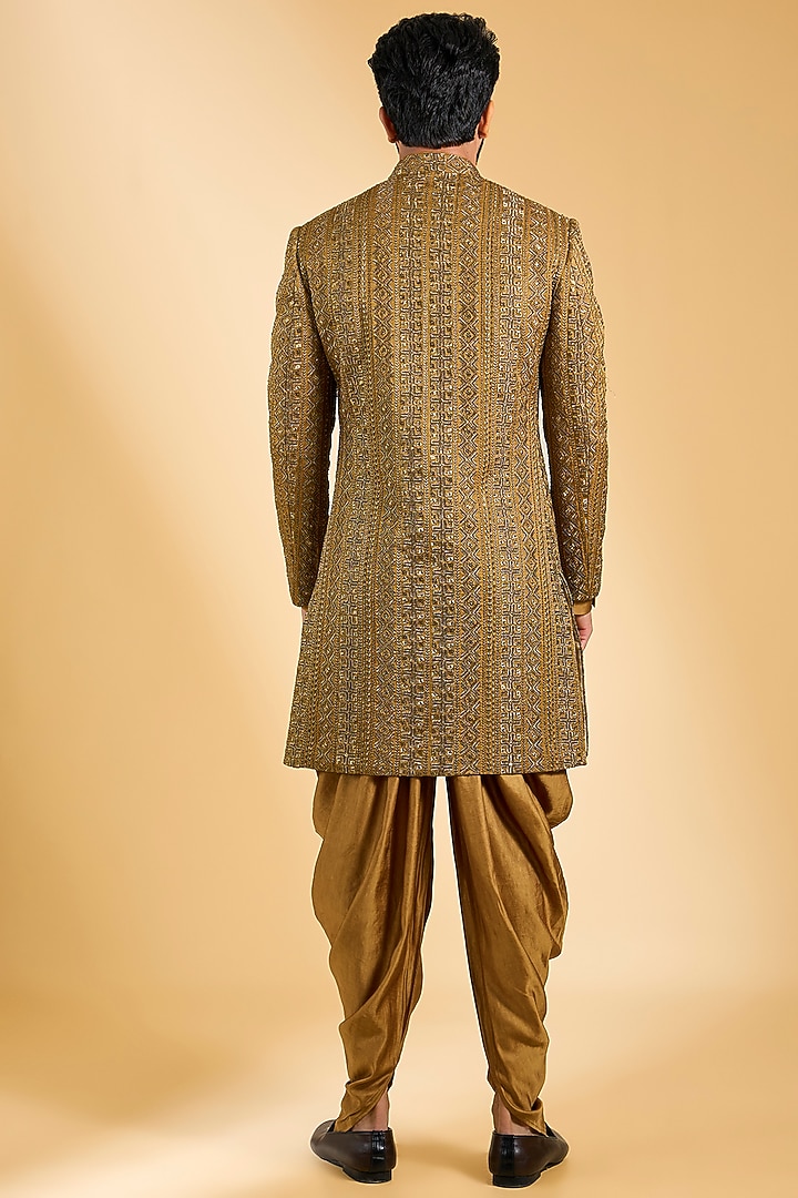Antique Gold Raw Silk Embroidered Sherwani Set by Seema Gujral Men at Pernia's Pop Up Shop