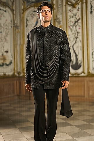 Black Suiting Beads Embroidered Bandhgala Set by Seema Gujral Men