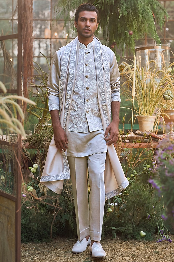 Nude Linen Satin Pearl Embroidered Bundi Jacket Set by Seema Gujral Men at Pernia's Pop Up Shop