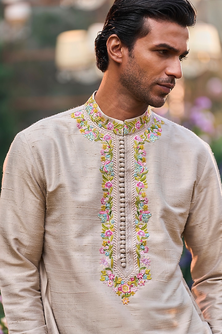 Nude Raw Silk Sequins Embroidered Kurta Set by Seema Gujral Men at Pernia's Pop Up Shop