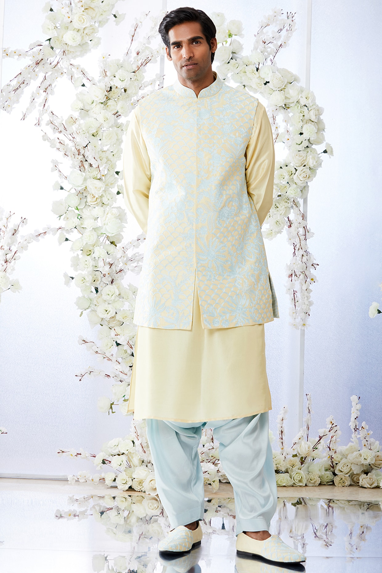 Beige Kurta Set With Peach Embroidered Nehru Jacket Design by Anushree  Reddy Men at Pernia's Pop Up Shop 2024