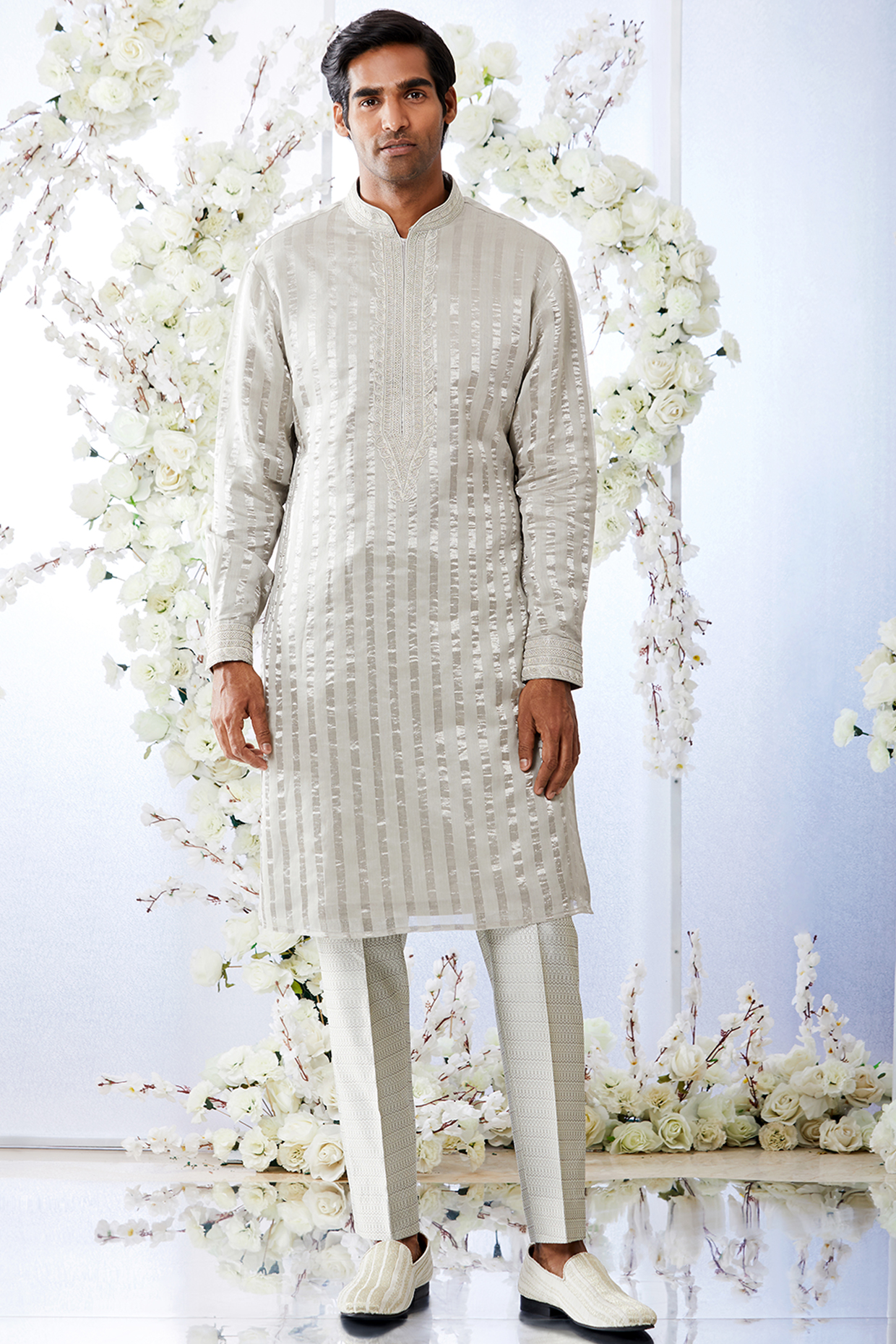 Ash Silver Embroidered Kurta by Seema Gujral Men at Pernia's Pop Up Shop