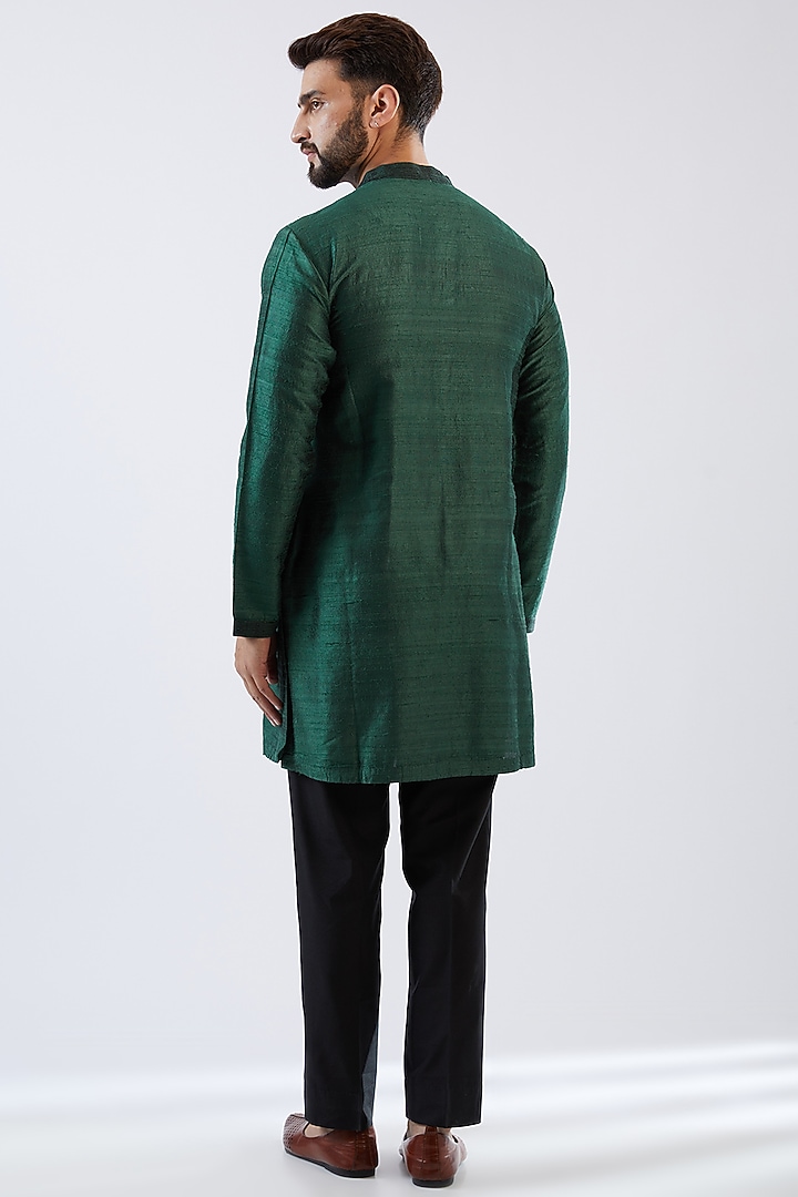 Green Raw Silk Sequins Embroidered Bundi Jacket Set by Seema Gujral Men at Pernia's Pop Up Shop