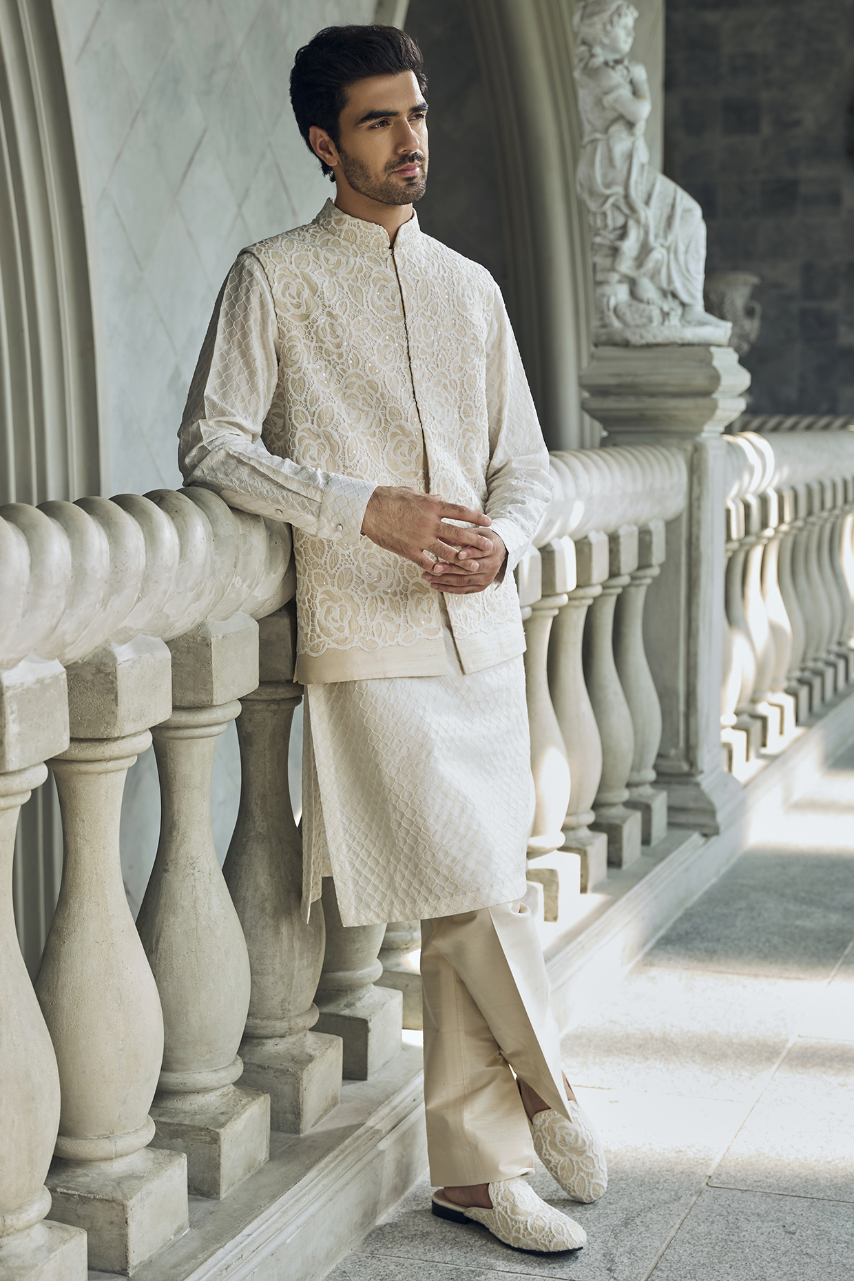 Beige Raw Silk Embroidered Bundi Jacket Set by Seema Gujral Men