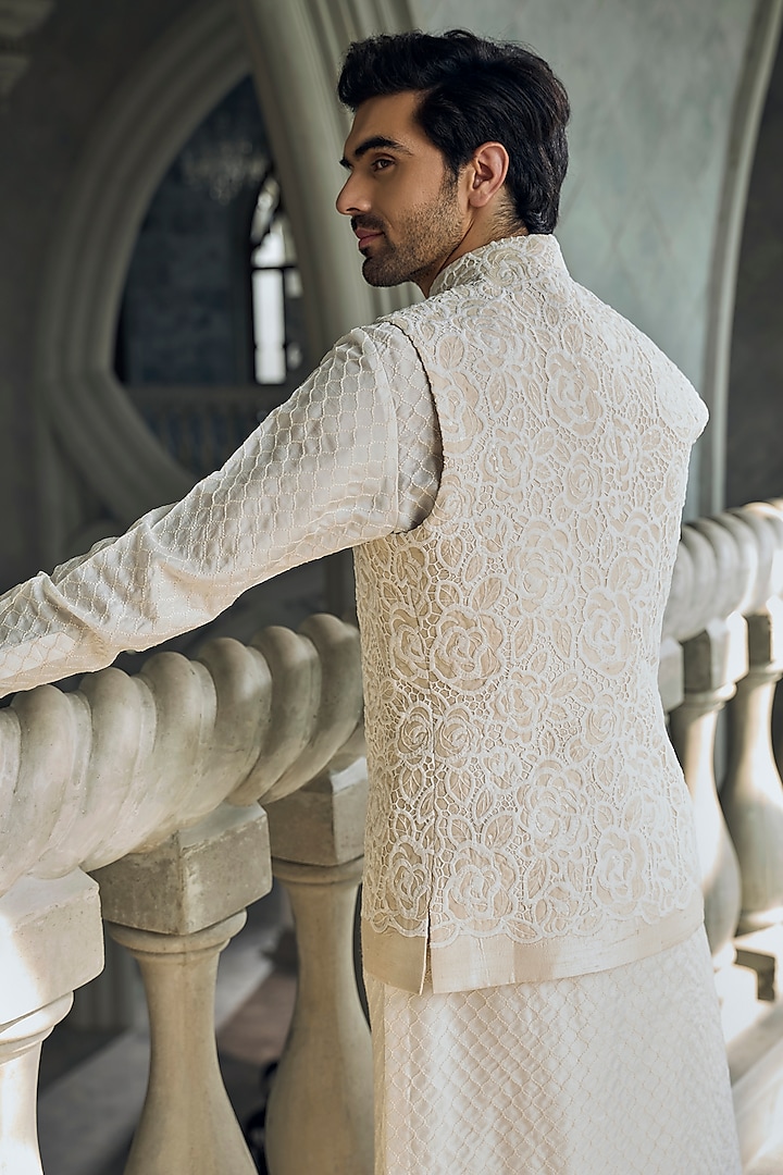 Beige Raw Silk Embroidered Bundi Jacket Set by Seema Gujral Men at Pernia's Pop Up Shop