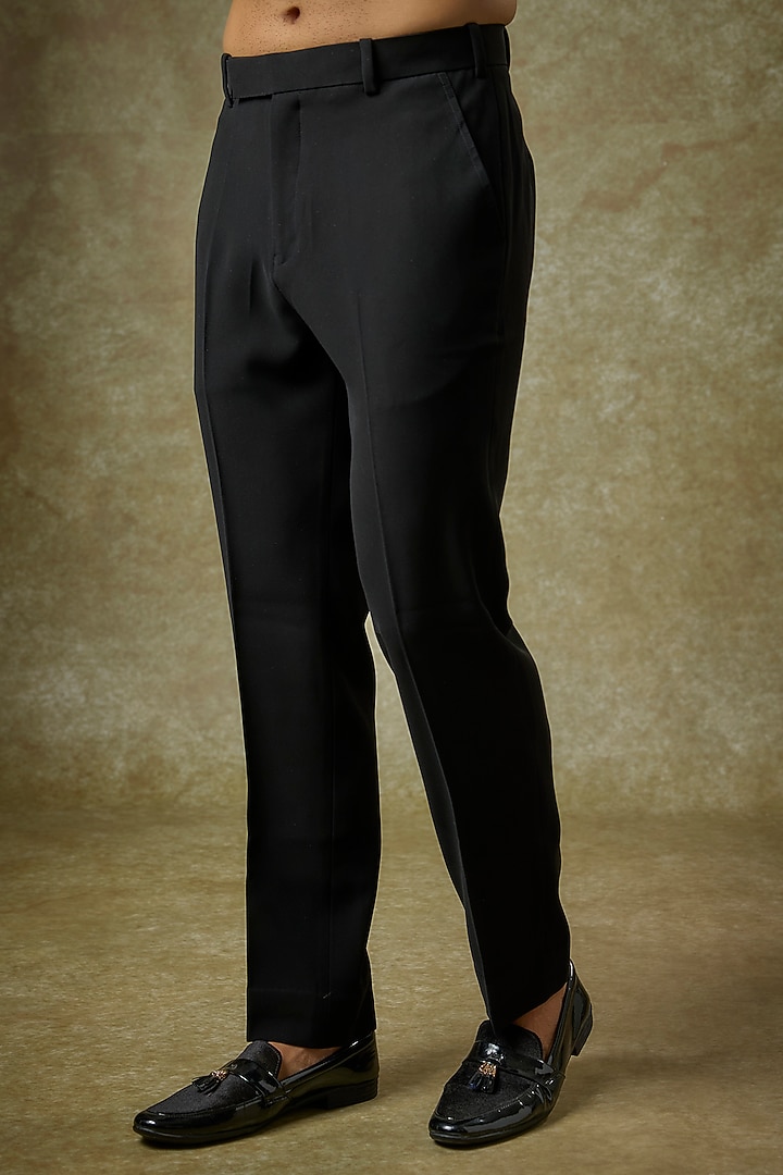 Black Italian Crepe Thread Embroidered Sherwani Set by Seema Gujral Men at Pernia's Pop Up Shop