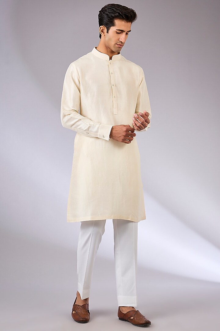Ivory Italian Crepe Sherwani Set by Seema Gujral Men at Pernia's Pop Up Shop