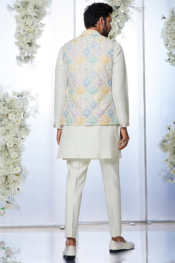 Cream Matka Silk Kurta Set With Nehru Jacket by Seema Gujral Men at Pernia's Pop Up Shop