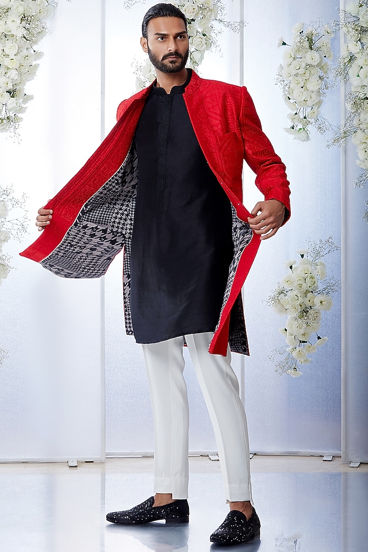 Deep Red Raw Silk Aari Embroidered Groom Sherwani Set by Seema Gujral Men at Pernia's Pop Up Shop