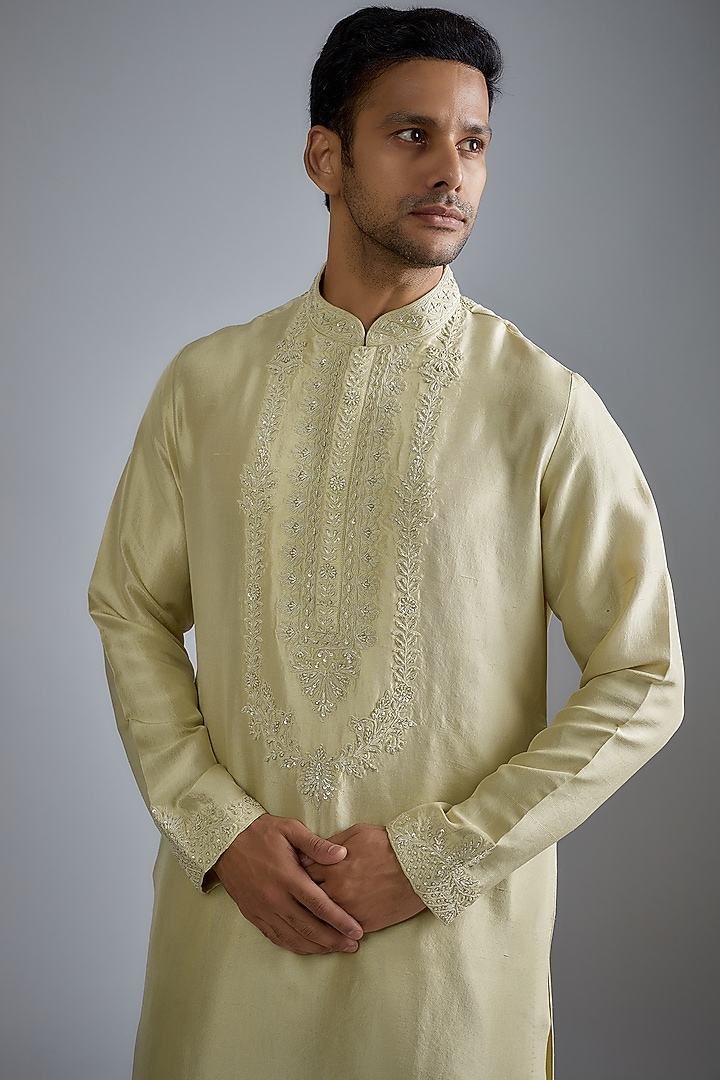 Mint Green Silk Embroidered Kurta Set by Seema Gujral Men at Pernia's Pop Up Shop