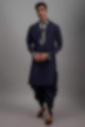 Navy Blue Silk Embroidered Kurta Set by Seema Gujral Men