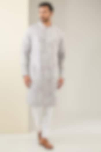 Grey Silk Dori Embroidered Kurta Set by Seema Gujral Men at Pernia's Pop Up Shop