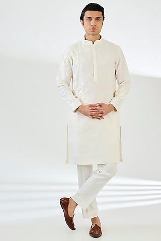 Ivory Matka Silk Thread Embroidered Kurta Set by Seema Gujral Men