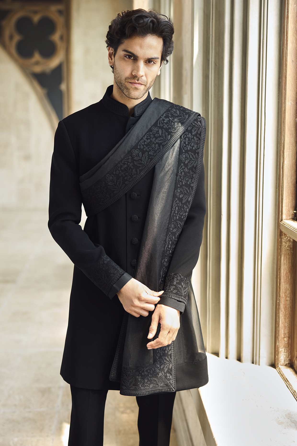 Black Italian Crepe Thread Embroidered Sherwani Set by Seema Gujral Men