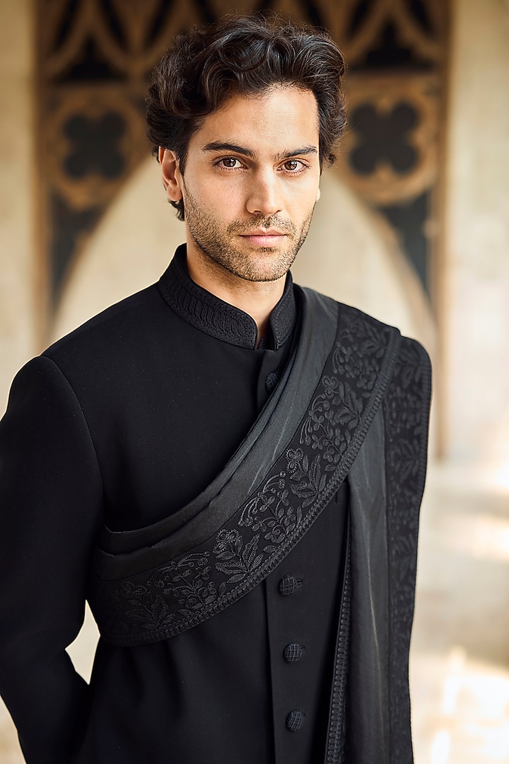 Black Italian Crepe Thread Embroidered Groom Sherwani Set by Seema Gujral Men at Pernia's Pop Up Shop