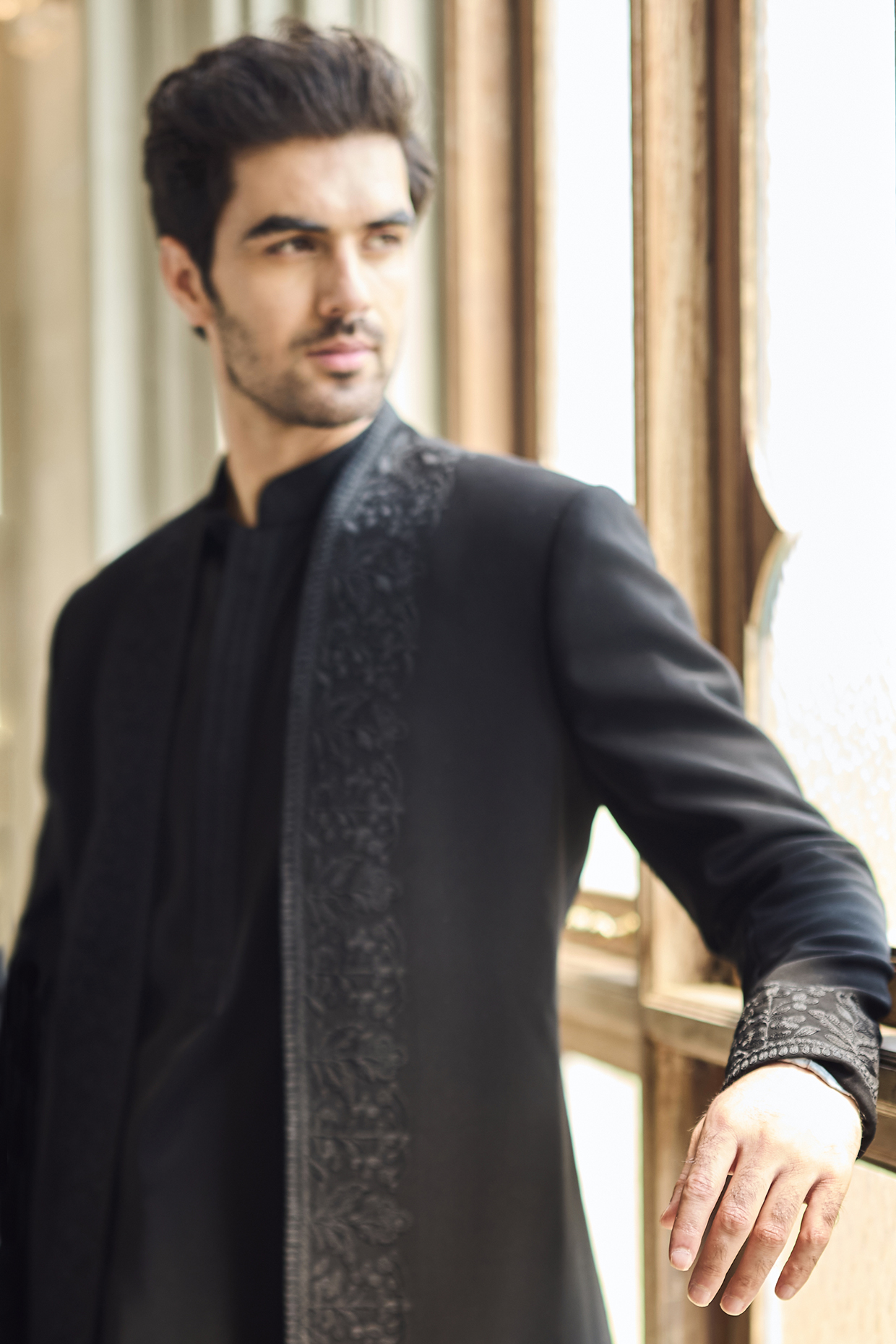Black Italian Crepe Thread Embroidered Open Sherwani Set by Seema Gujral Men