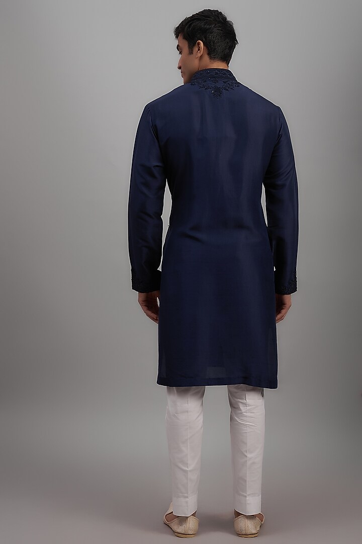 Navy Blue Silk Embroidered Kurta Set by Seema Gujral Men at Pernia's Pop Up Shop