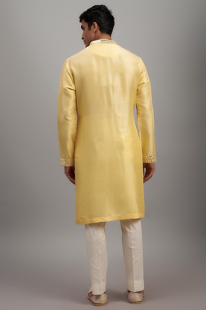 Yellow Dupion Silk Embroidered Kurta Set by Seema Gujral Men at Pernia's Pop Up Shop