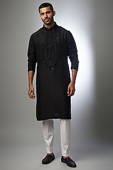 product-color-Black