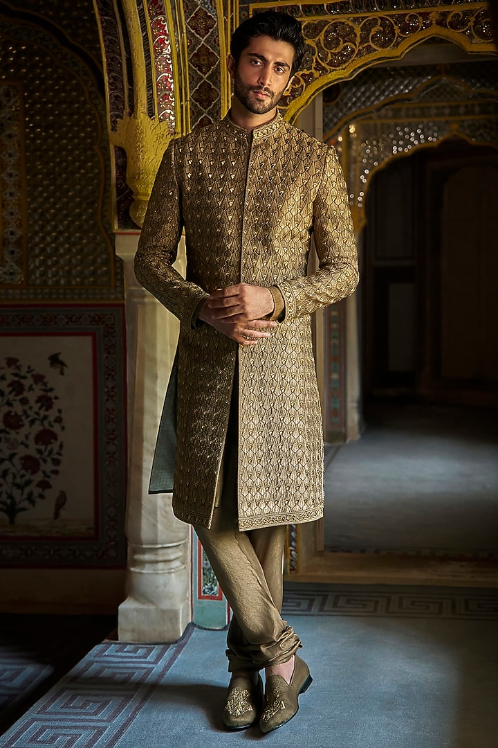 Antique Gold Textured Silk Thread Embroidered Sherwani Set by Seema Gujral Men
