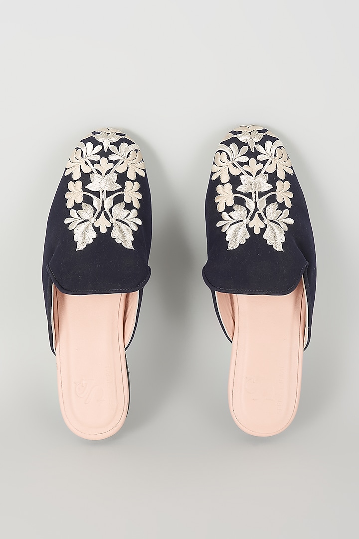 Midnight Blue Leather Juttis by Seema Gujral Men at Pernia's Pop Up Shop