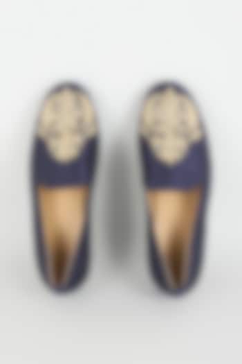Midnight Blue Silk & Leather Juttis by Seema Gujral Men at Pernia's Pop Up Shop
