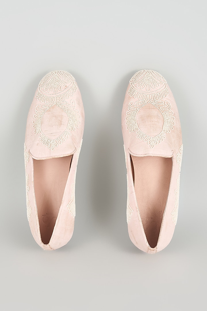 Powder Pink Silk & Leather Juttis by Seema Gujral Men at Pernia's Pop Up Shop