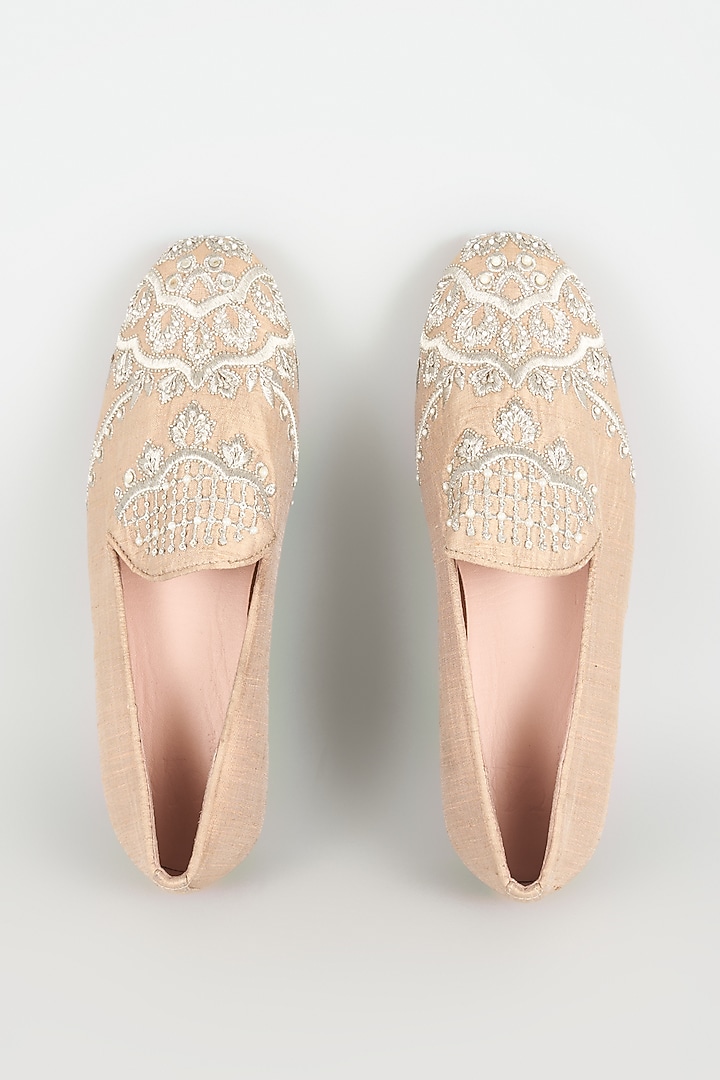Nude Silk & Leather Juttis by Seema Gujral Men at Pernia's Pop Up Shop