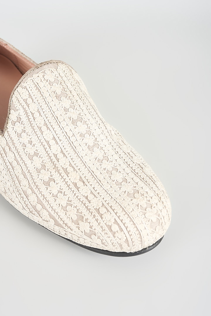 Grey Silk & Leather Juttis by Seema Gujral Men at Pernia's Pop Up Shop
