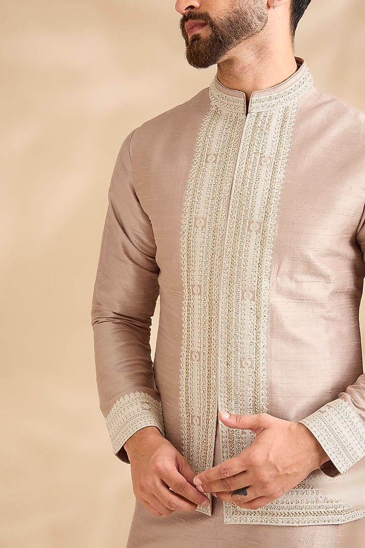 Dusty Nude Silk Bundi Jacket Set by Seema Gujral Men at Pernia's Pop Up Shop