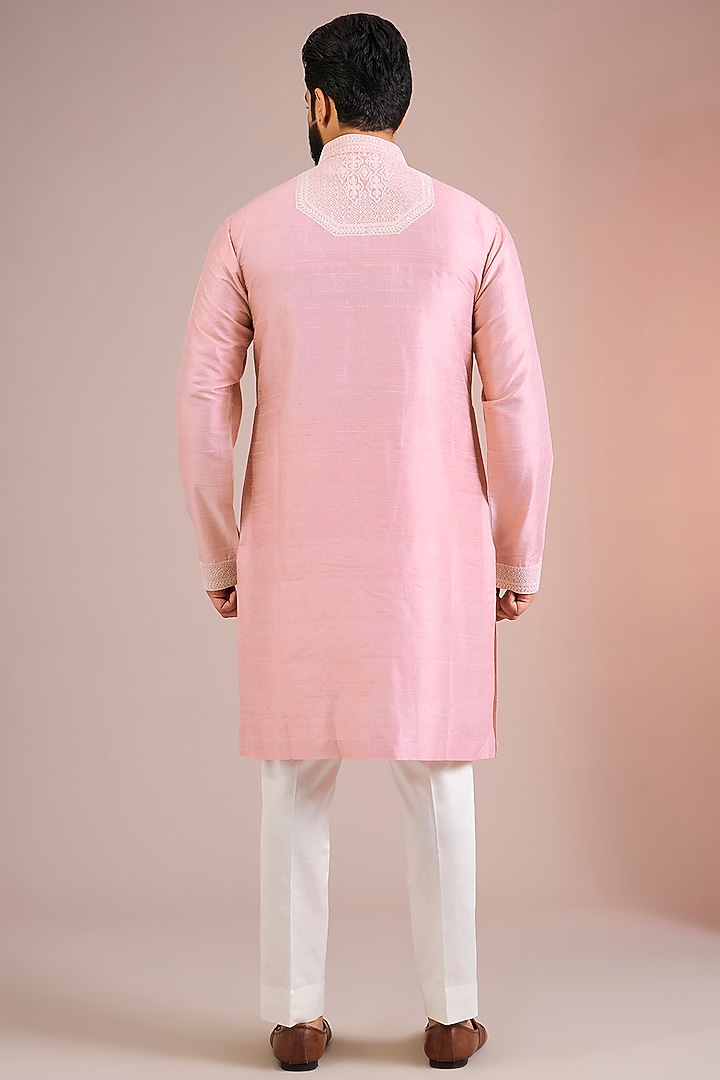 Powder Pink Silk Kurta Set by Seema Gujral Men at Pernia's Pop Up Shop