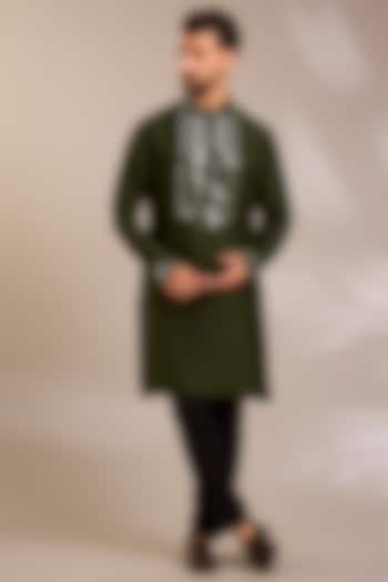 Olive Green Silk Kurta Set by Seema Gujral Men at Pernia's Pop Up Shop