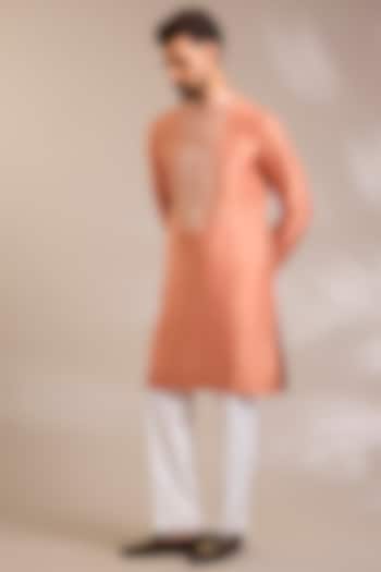 Rose Gold Silk Kurta Set by Seema Gujral Men at Pernia's Pop Up Shop