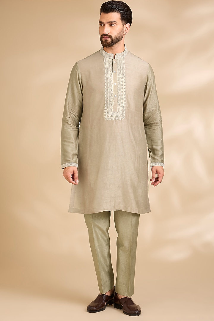 Nude Silk Groom Sherwani Set by Seema Gujral Men at Pernia's Pop Up Shop