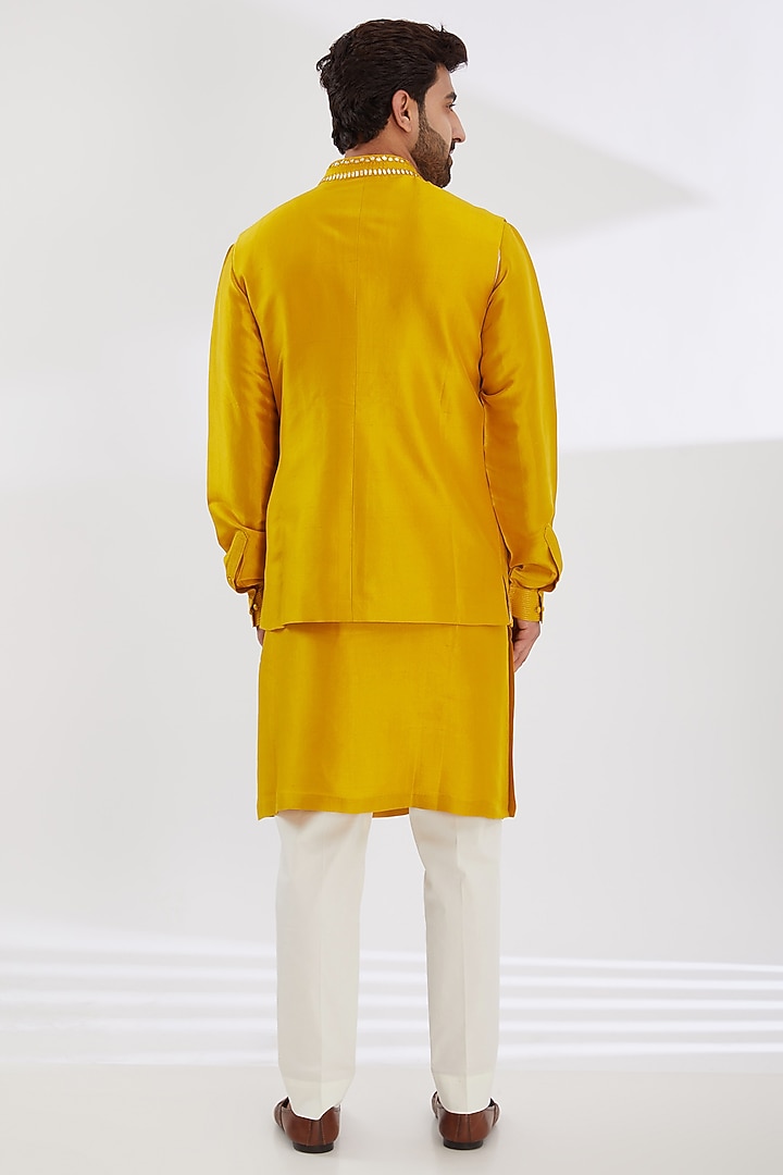 Yellow Raw Silk Embroidered Nehru Jacket Set by Seema Gujral Men at Pernia's Pop Up Shop