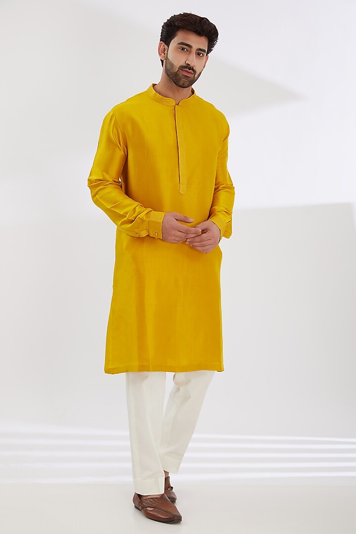Yellow Raw Silk Embroidered Nehru Jacket Set by Seema Gujral Men at Pernia's Pop Up Shop