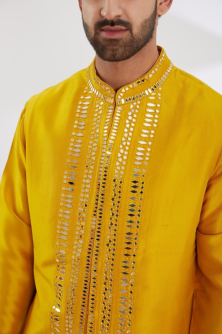 Yellow Raw Silk Embroidered Nehru Jacket Set by Seema Gujral Men at Pernia's Pop Up Shop