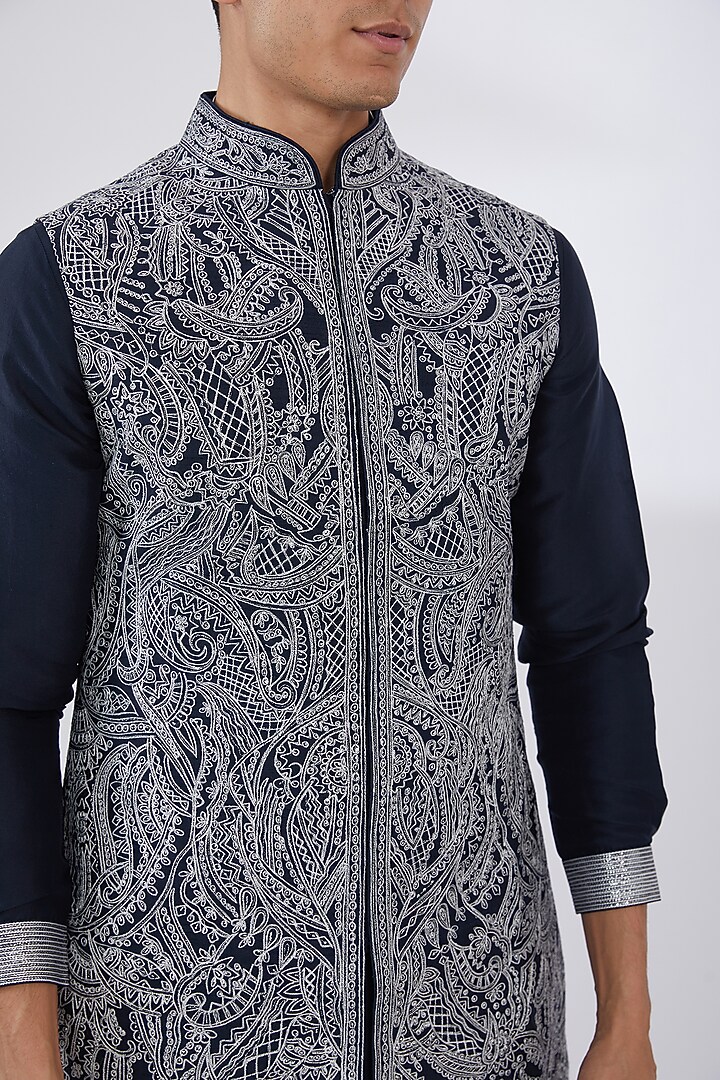 Navy Blue Silk Thread Embroidered Nehru Jacket Set by Seema Gujral Men at Pernia's Pop Up Shop